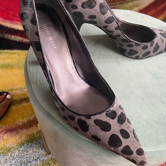 Gray & Black Animal Print -Great Condition - Picture 3 of 4